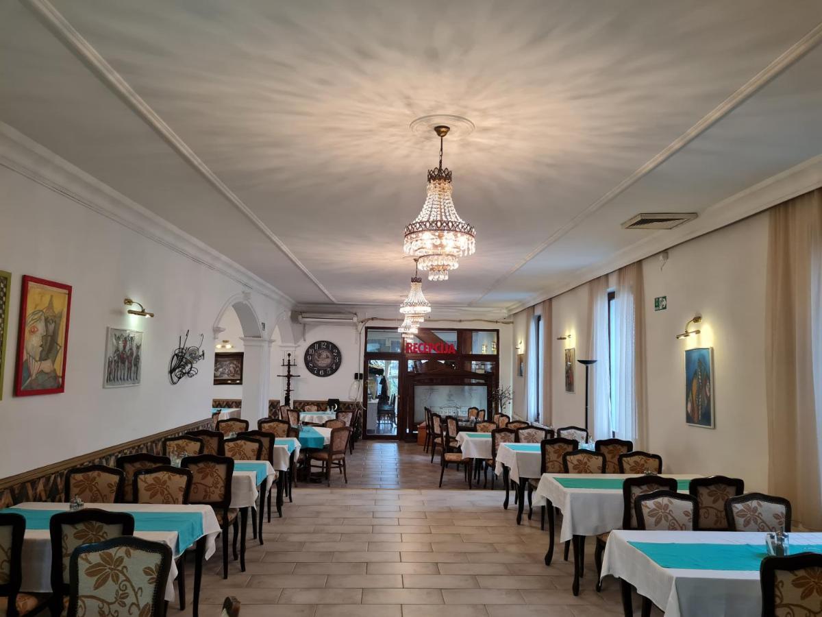 Hotel Ugostiteljski Objekat Karibo Sombor Exterior foto
